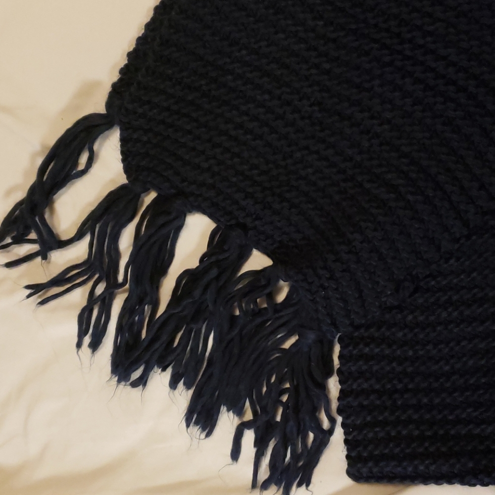 Forever 21 - 82" Very Soft Navy Knitted Scarf